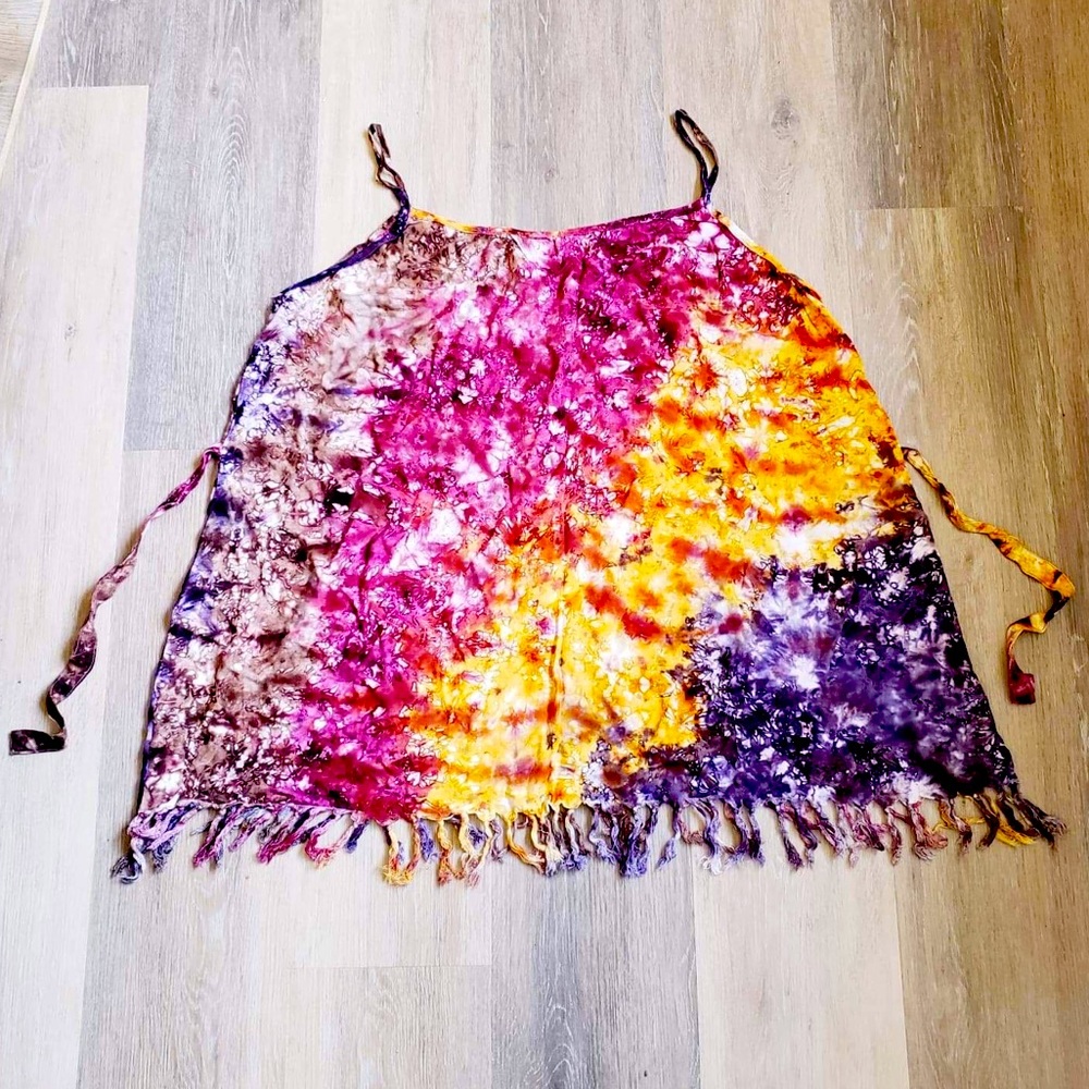 PLUS SIZE Tie Dye Top